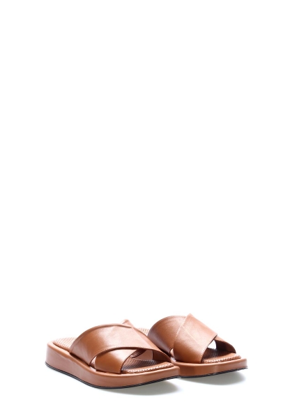 Laviovil İçi Dışı Hakiki  Deri Taba Kadın Düz Terlik AH08710261805