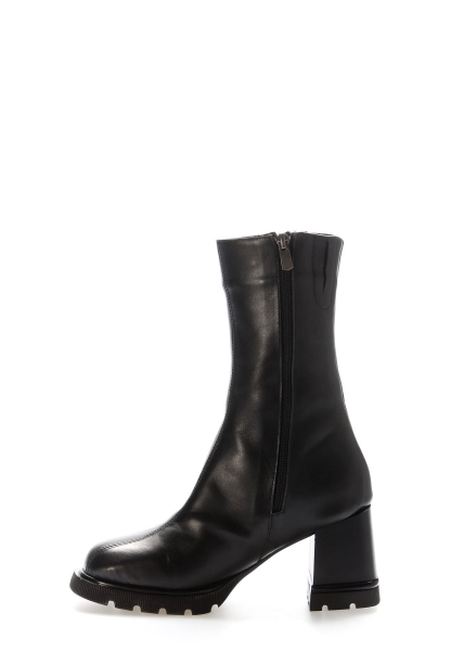 Laviovil İçi Kürklü Dışı Hakiki Deri Siyah Kadın Kalın Topuklu Bot AH0821211261549