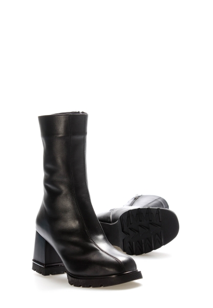 Laviovil İçi Kürklü Dışı Hakiki Deri Siyah Kadın Kalın Topuklu Bot AH0821211261549