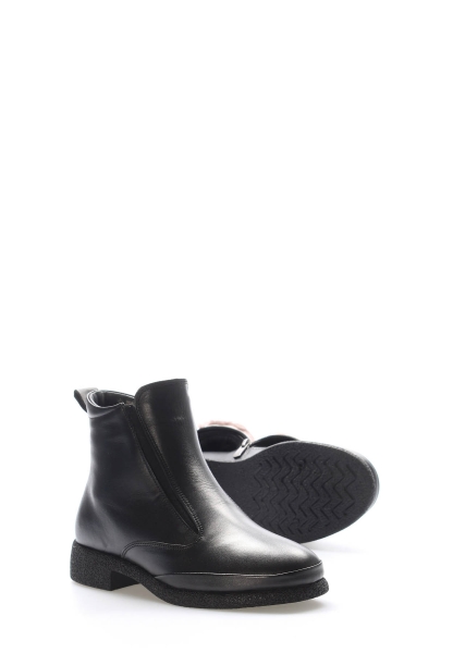 Laviovil İçi Kürklü Dışı Hakiki Deri Siyah Kadın Klasik Bot AH0821711261668359