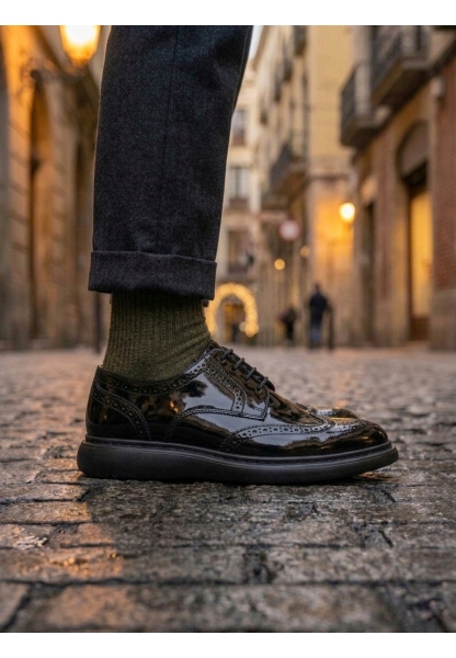LVO0003 Yeni Sezon Siyah Rugan Lüks Brouge Klasik Ayakkabı