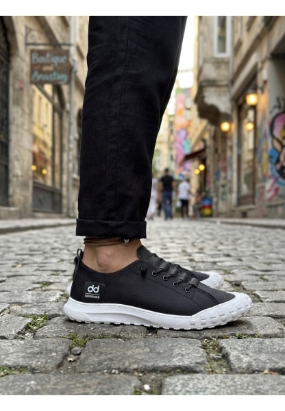 LVO0248 LVO Siyah Beyaz Taban Esnek Bağcıklı Ultra Hafif Nefes Alan Sneaker Ayakkabı