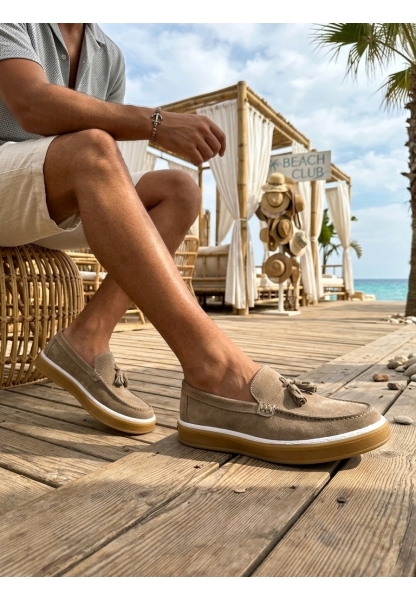 LVO0250 %100 İçi Dışı Hakiki Deri Erkek Bej Süet Casual Loafer Püskül Detaylı Kauçuk Rahat Taban Dikişli Ayakkabı